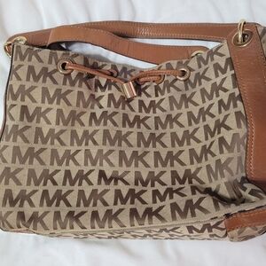 Michael Kors medium size purse